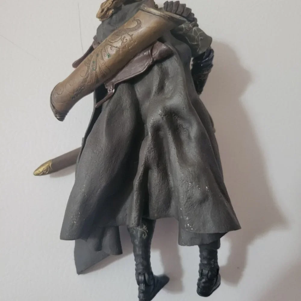 Lord of the Rings Legolas Action Figure - Picture 6 of 7